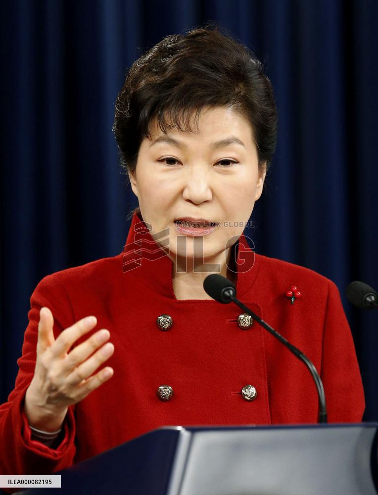 Park seeks public support for deal with Japan on "comfort women"