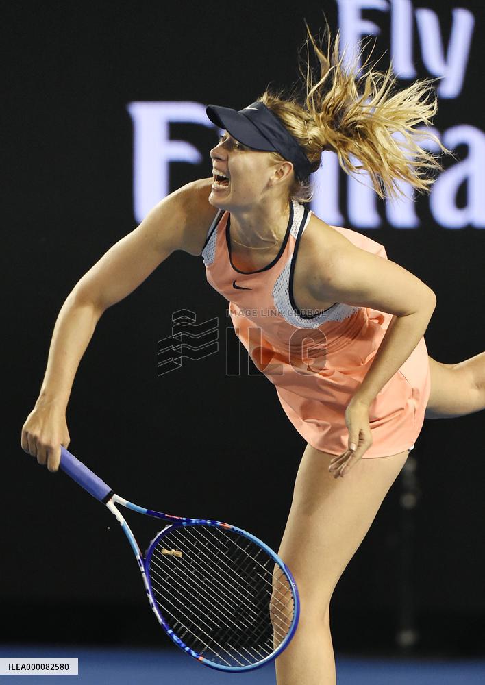 Sharapova wins in Australian Open 3rd round