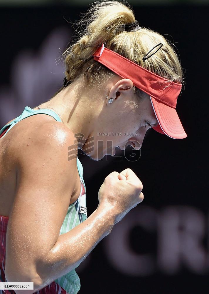 Kerber cruises into Australian Open q'finals