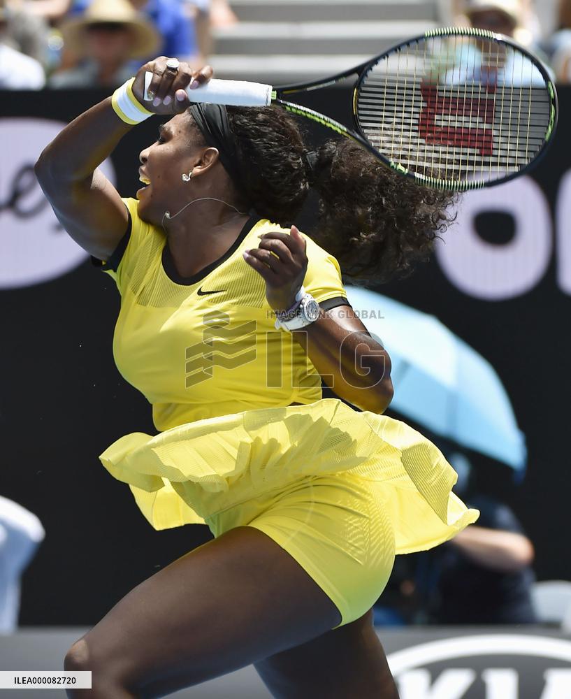 Williams storms through to Australian Open semifinals