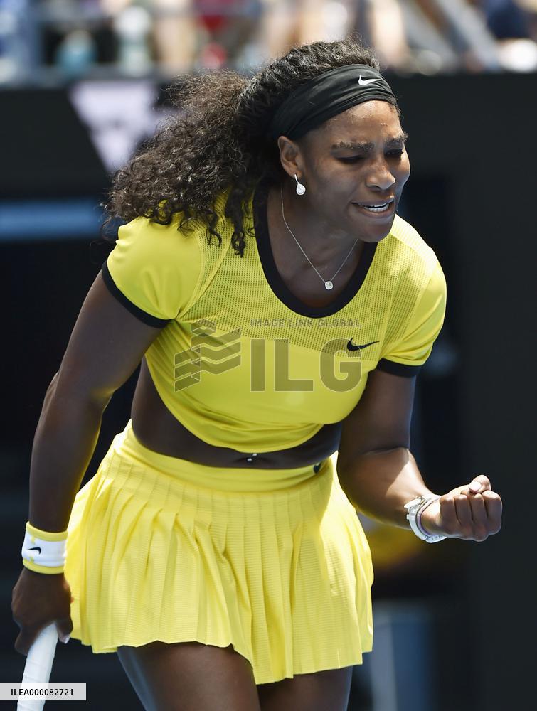 Williams storms through to Australian Open semifinals
