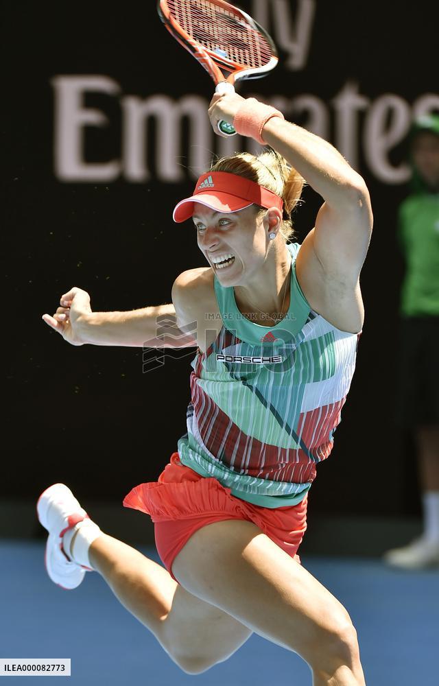 Kerber beats Azarenka