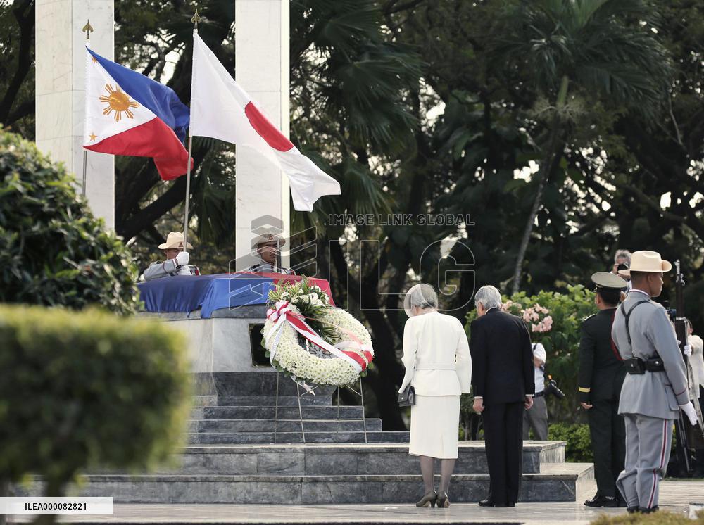 Emperor says Japanese should never forget about Filipino WWII dead