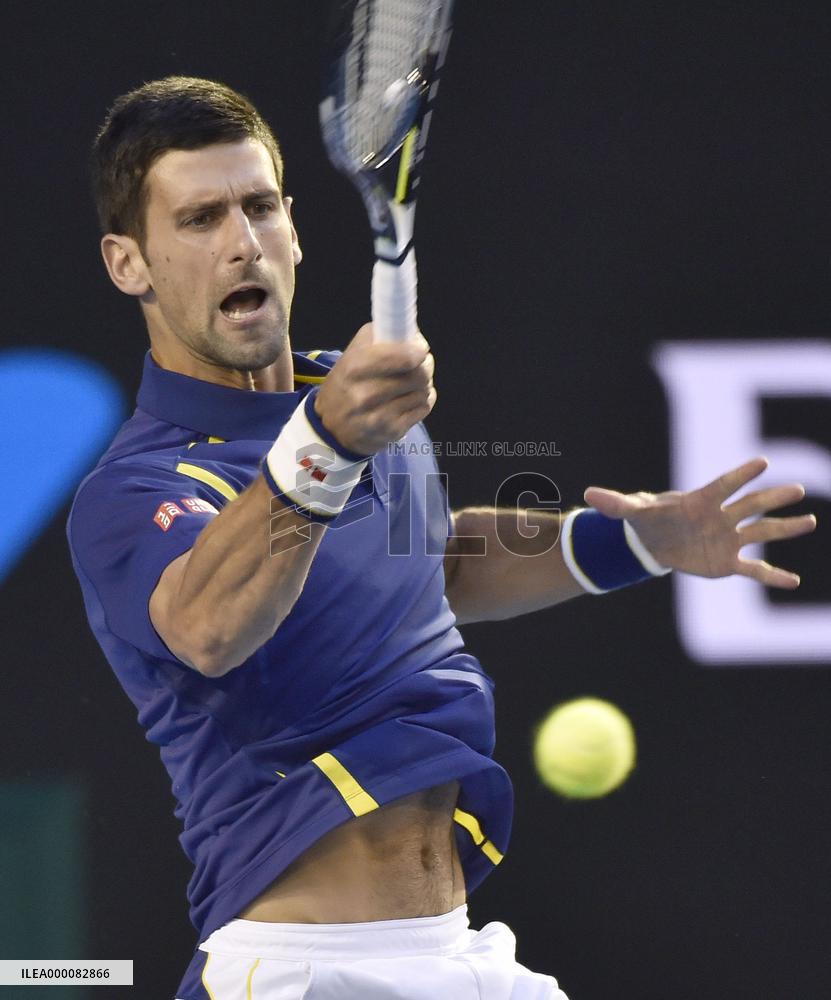 Djokovic, Federer vie for spot in Australian Open final