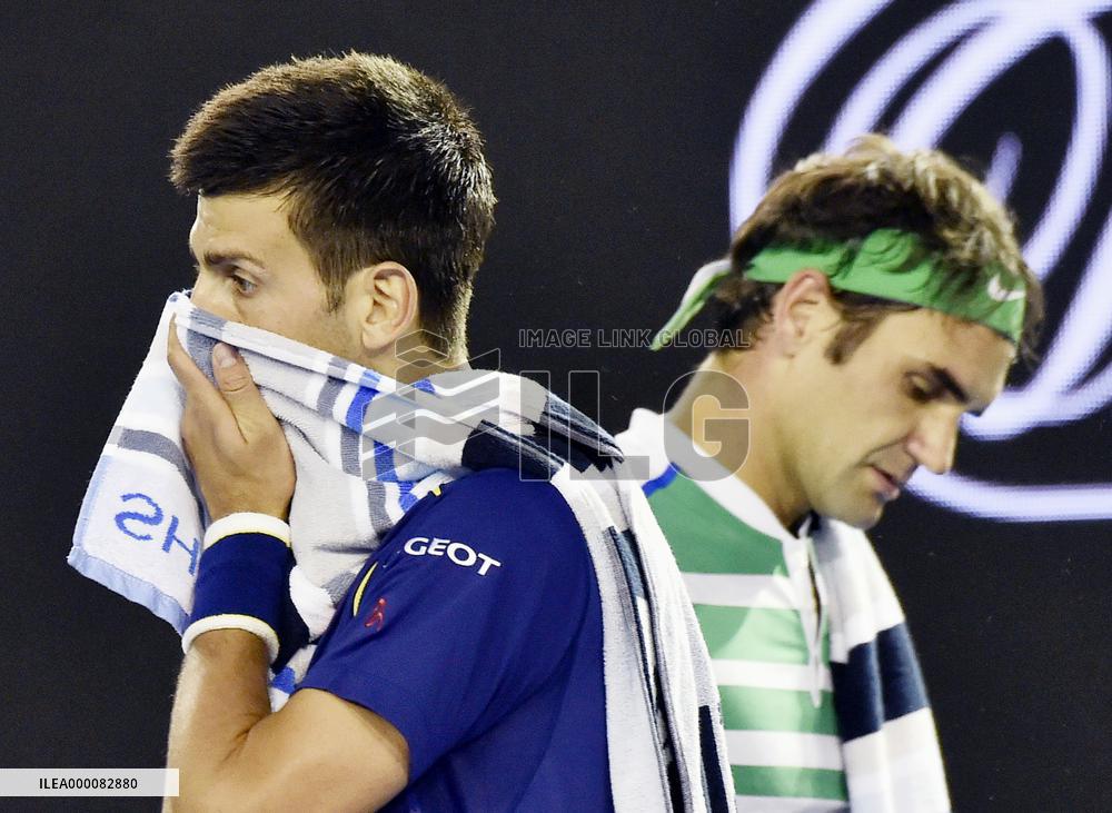 Djokovic defeats Federer en route to Australian Open finals