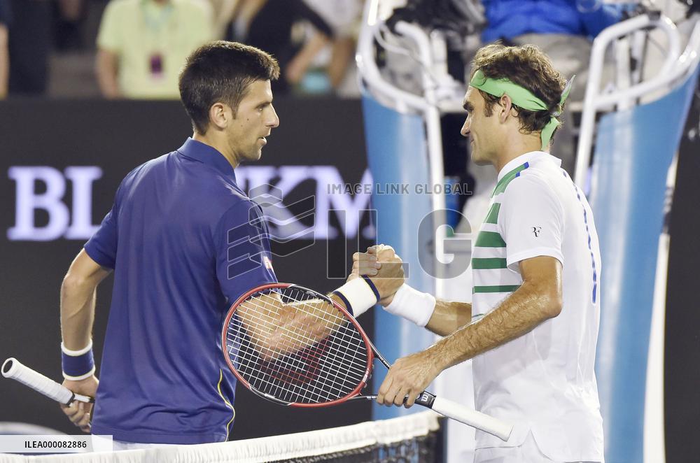 Djokovic defeats Federer en route to Australian Open final