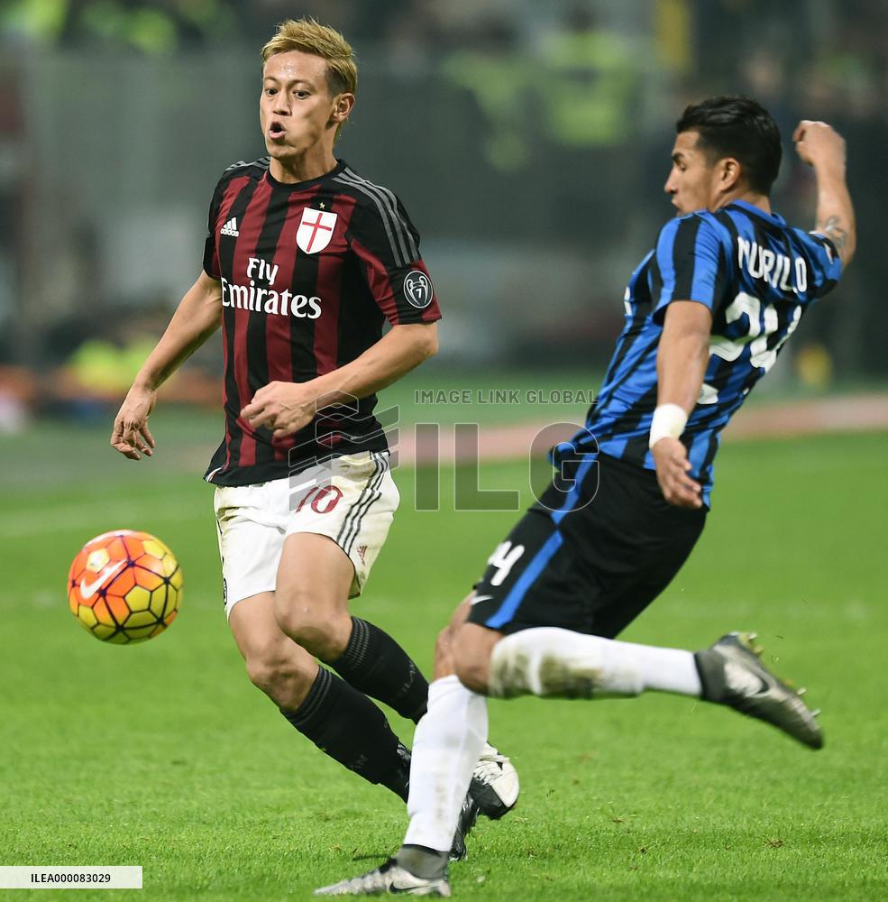 Honda plays in AC Milan's derby win