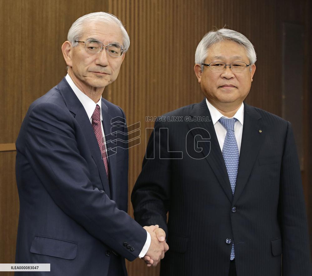 Nippon Steel to buy Nisshin Steel in response to China slowdown