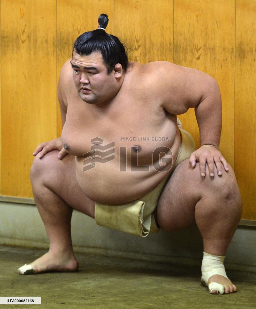 Kotoshogiku aims to earn promotion to yokozuna