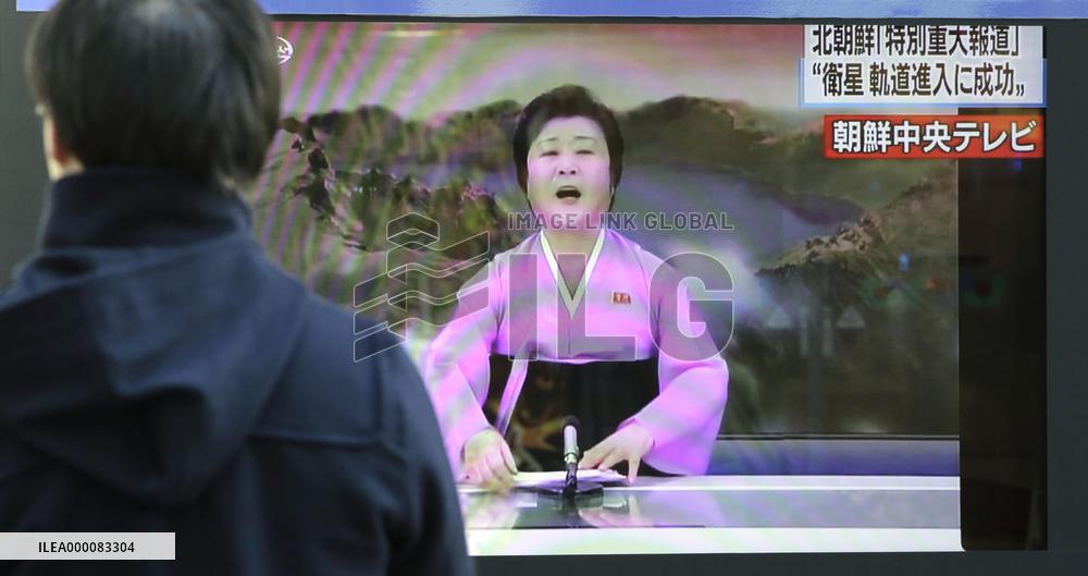 N. Korea launches long-range rocket