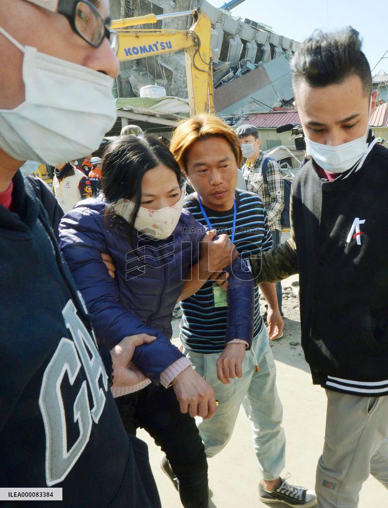 Search-and-rescue operations at quake-hit Taiwan site