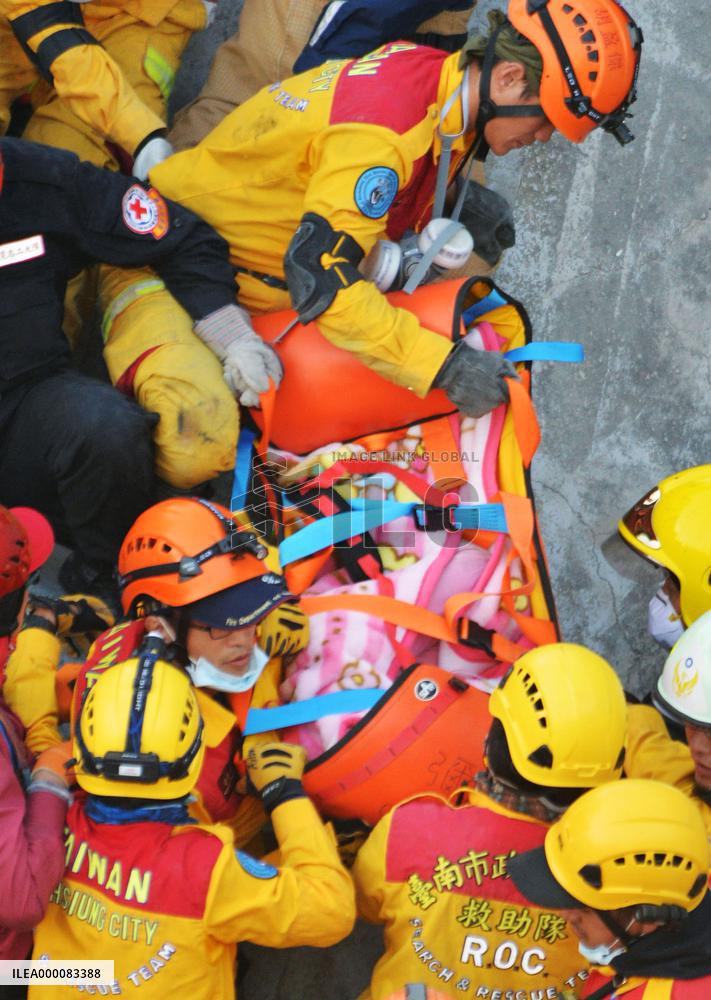 Girl rescued from collapsed apartment complex in Taiwan