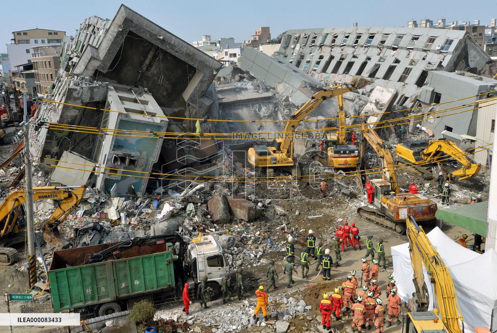 Rescue operations continue in quake-hit Tainan