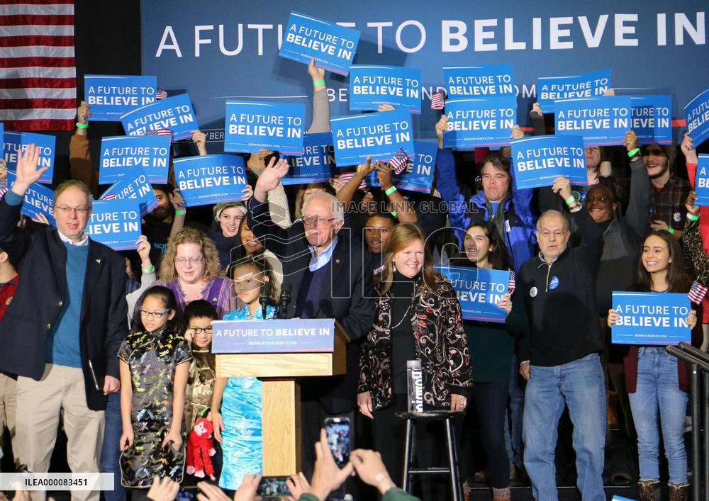 New Hampshire voters hear candidates' final appeals before primary