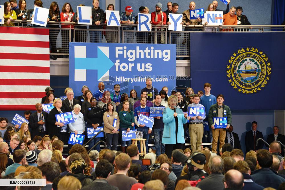 New Hampshire voters hear candidates' final appeals before primary