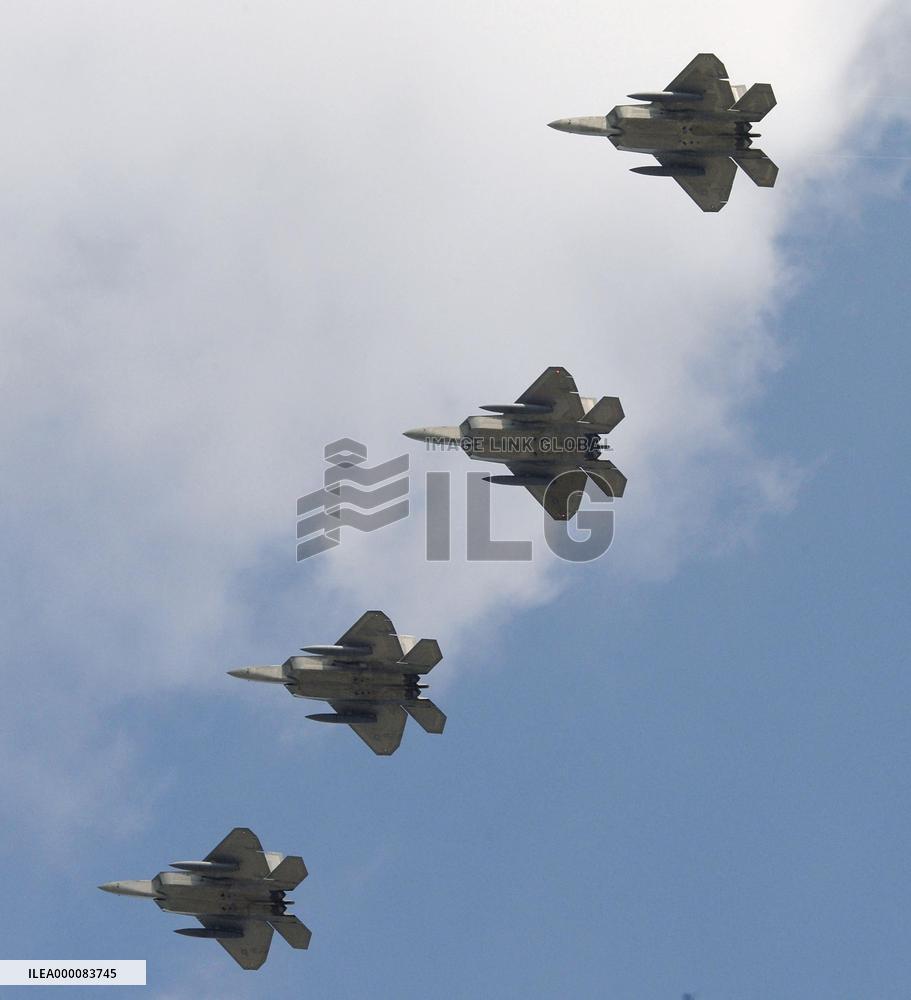 U.S. F-22 stealth fighters fly over S. Korea amid N. Korea tensions