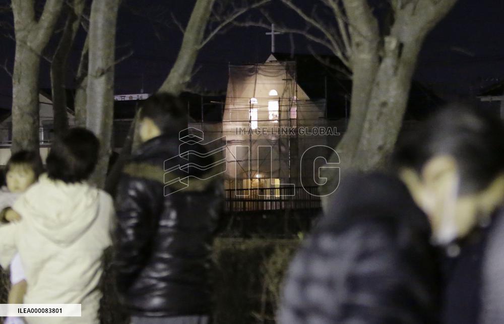 Man arrested for taking woman hostage at church