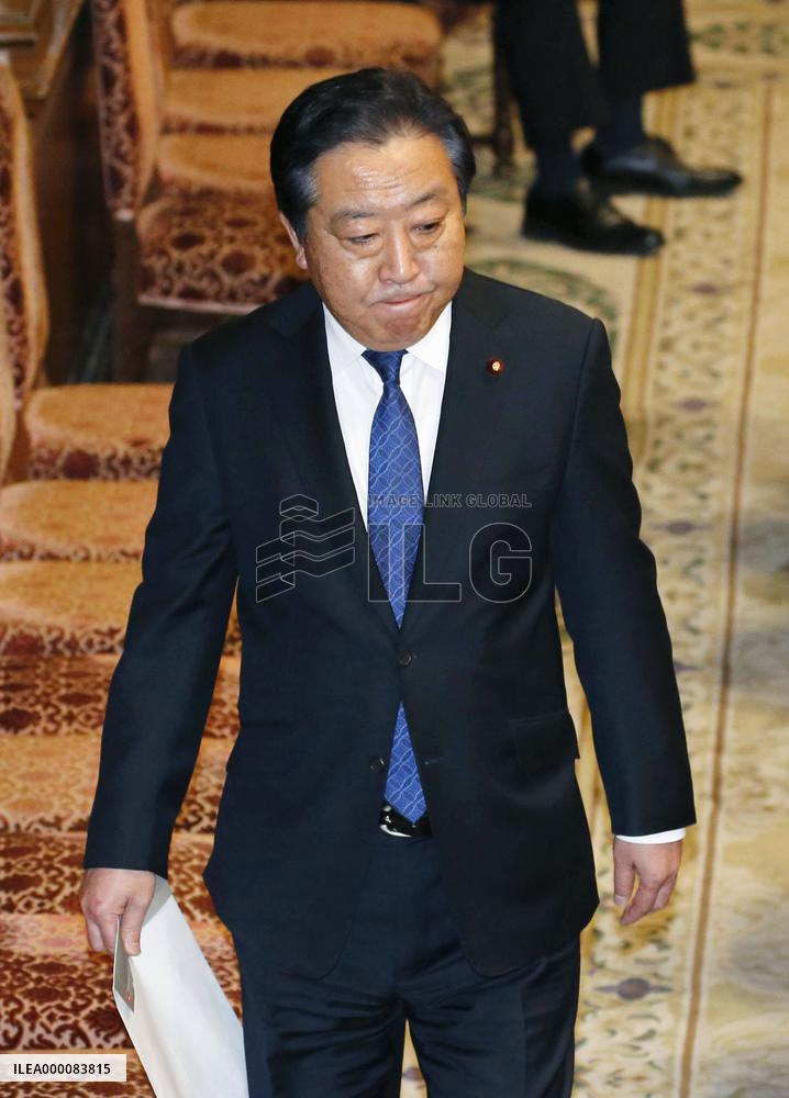 Ex-Prime Minister Noda questions incumbent Abe