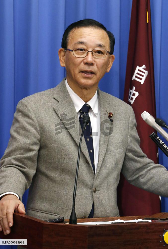 LDP's Tanigaki criticizes opposition merger plan