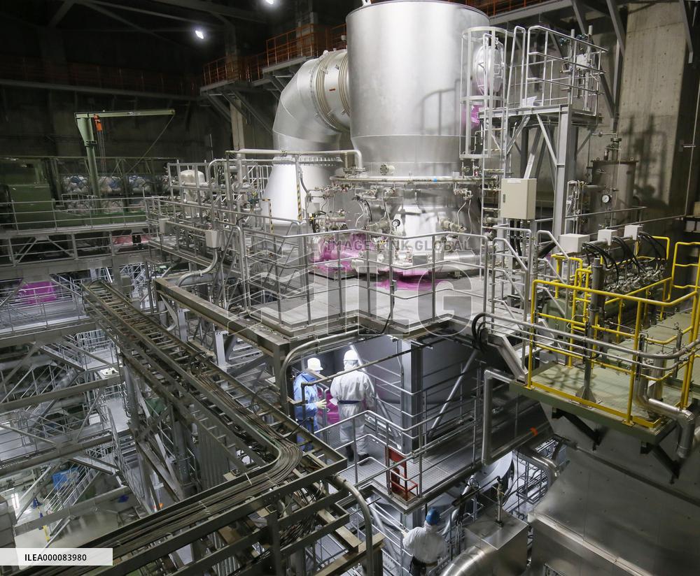 Ductworks for ice walls at Fukushima Daiichi plant