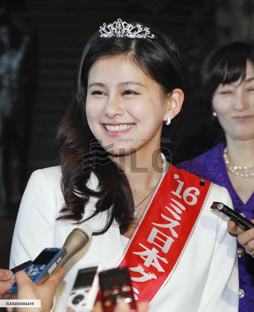 PM encourages aspiring politician beauty queen to run for LDP
