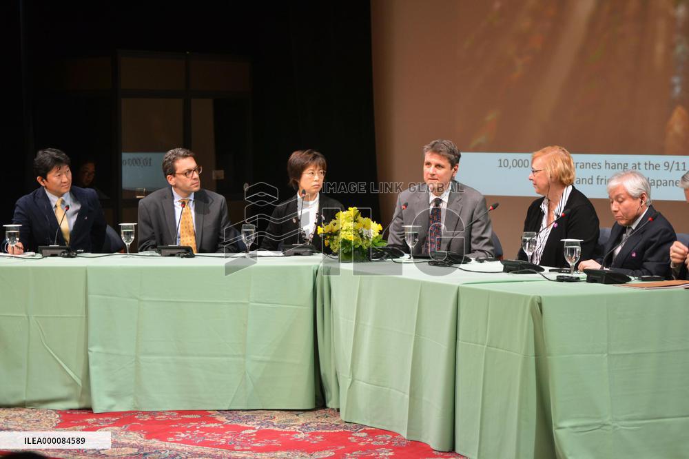 Family members hit by past U.S., Japan disasters meet in N.Y.