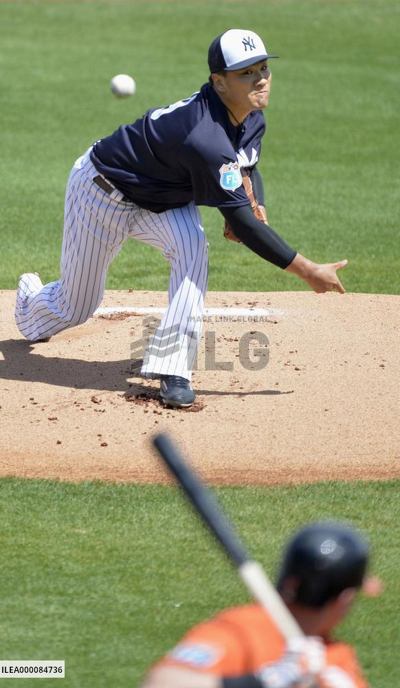 Yankees' Tanaka recovers balance in scoreless outing