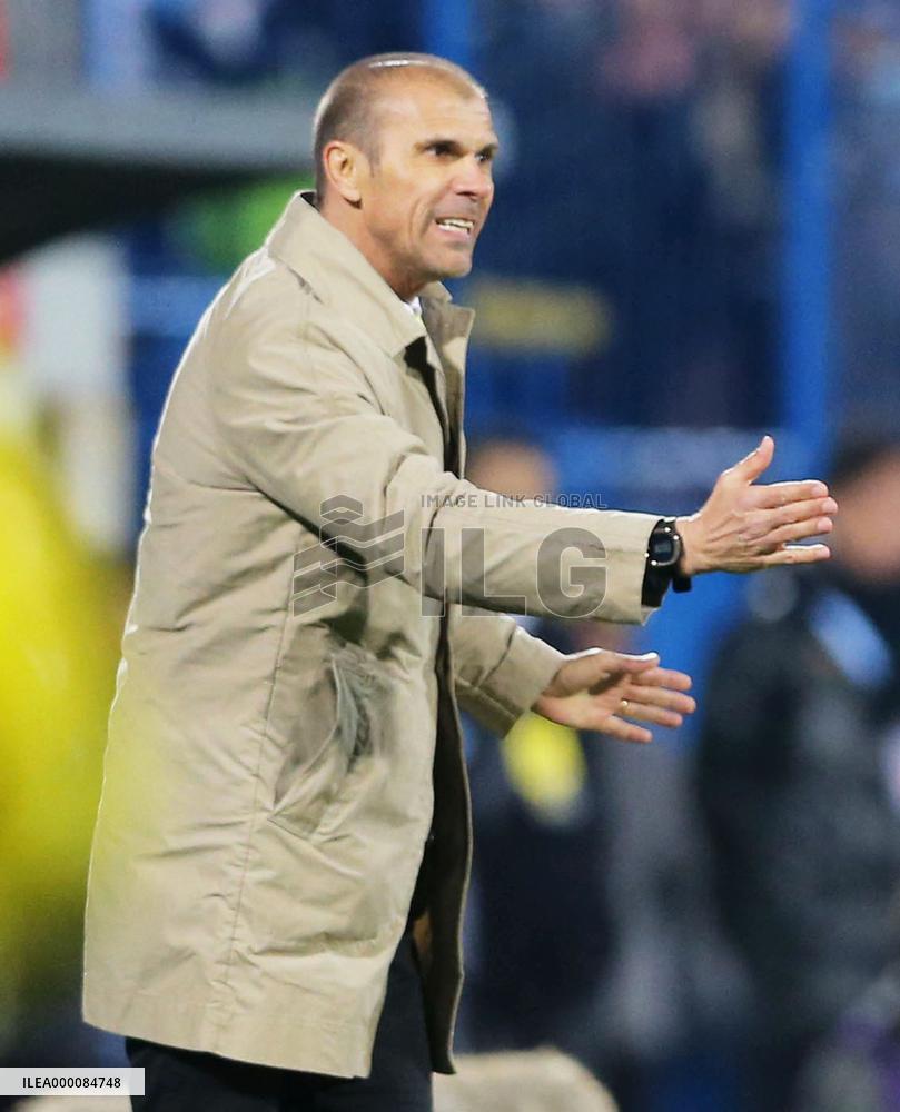 Soccer: Reysol manager Mendes resigns after 3 games