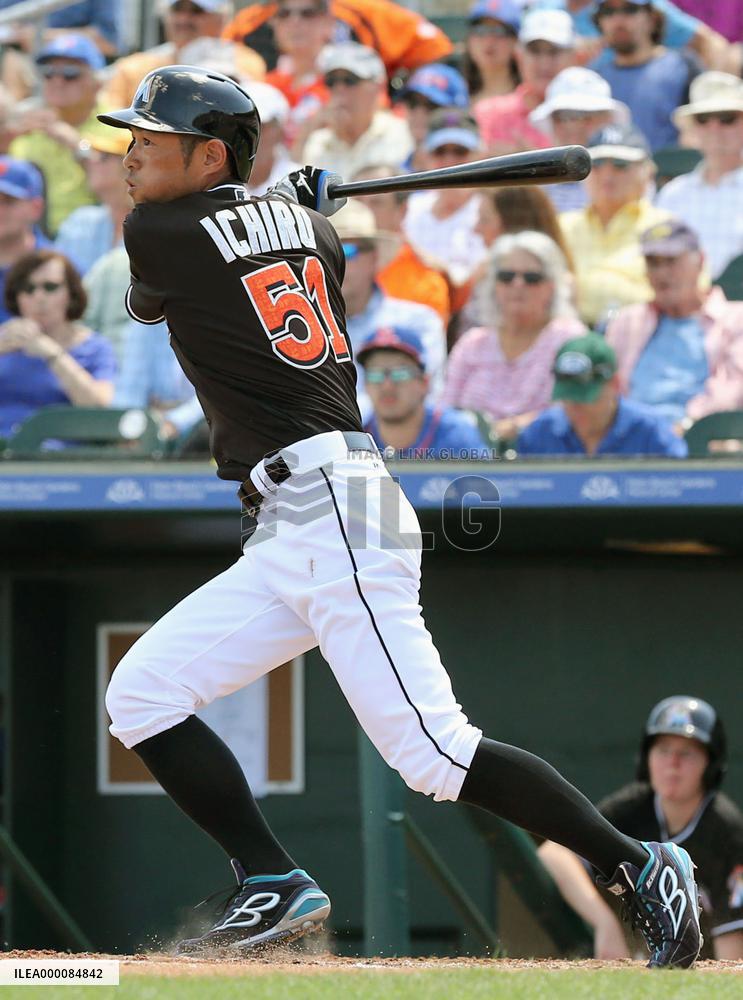 Ichiro gets RBI single in Marlins' loss