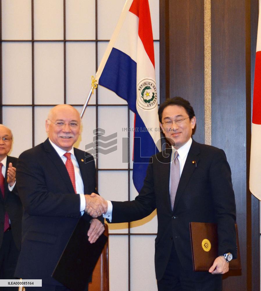 Foreign ministers of Japan, Paraguay hold talks in Tokyo