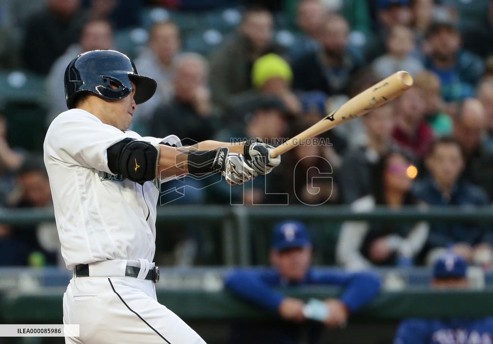 Aoki gets hit in Mariners' loss