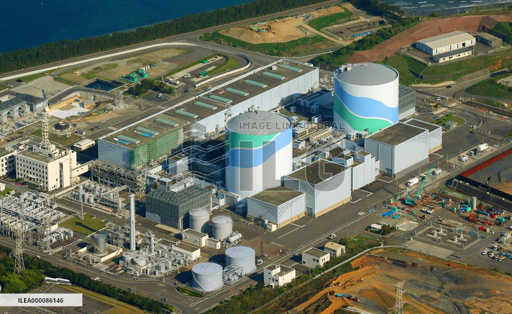 Powerful quake hits southwestern Japan