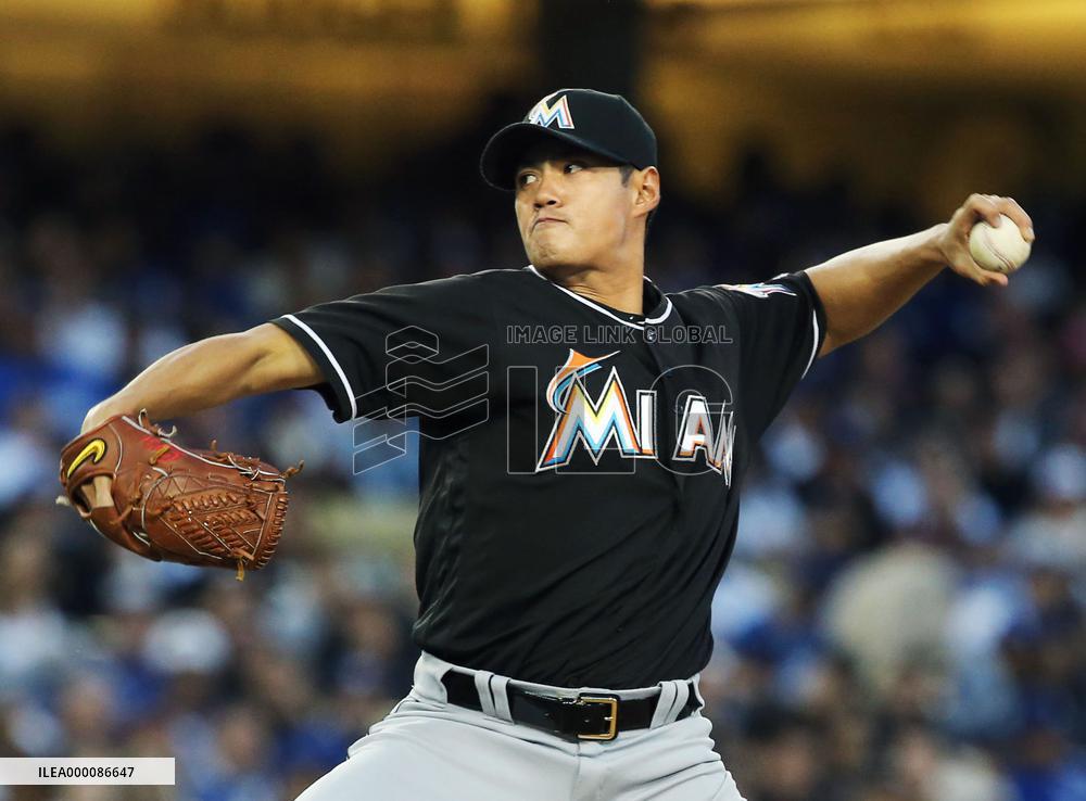 Chen gets 1st win as Marlins beat Dodgers