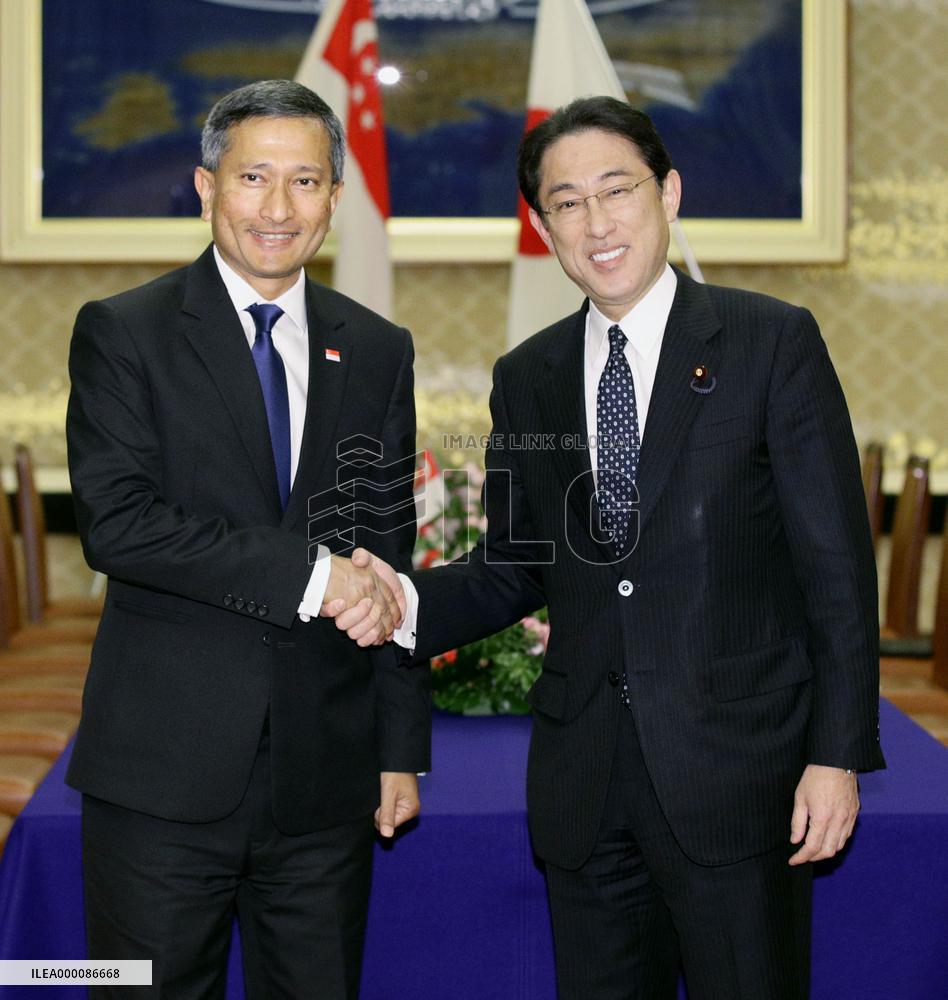 Japanese, Singapore foreign ministers hold talks in Tokyo