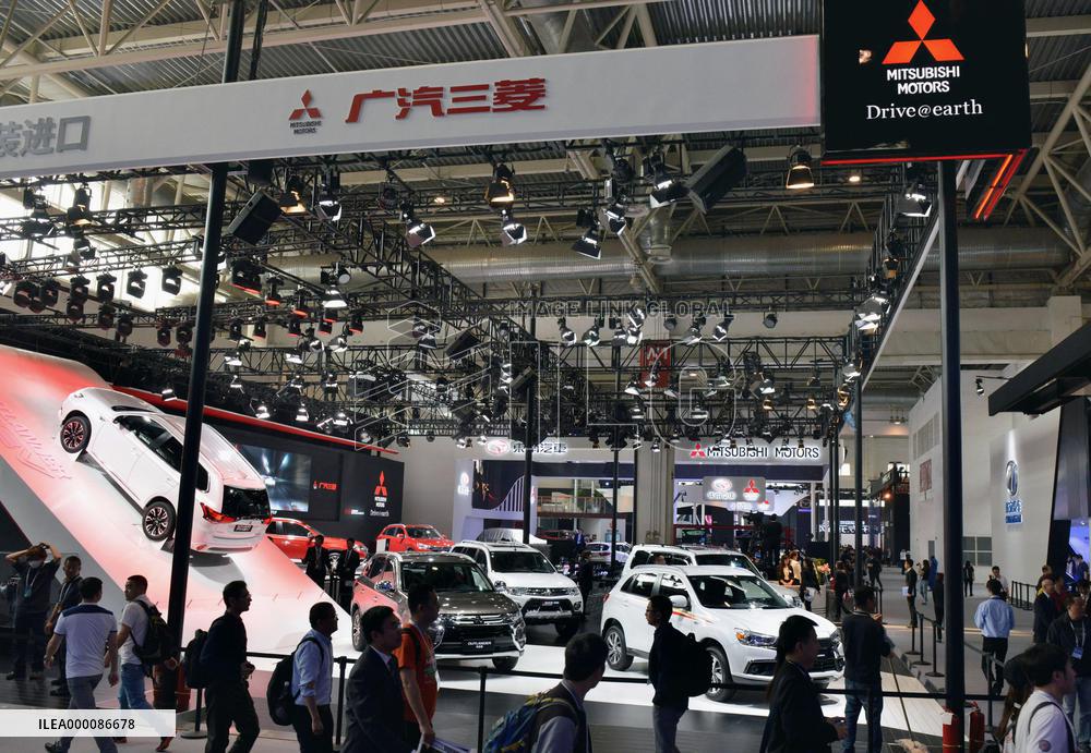 M'bishi used noncompliant fuel economy testing method for 25 yrs