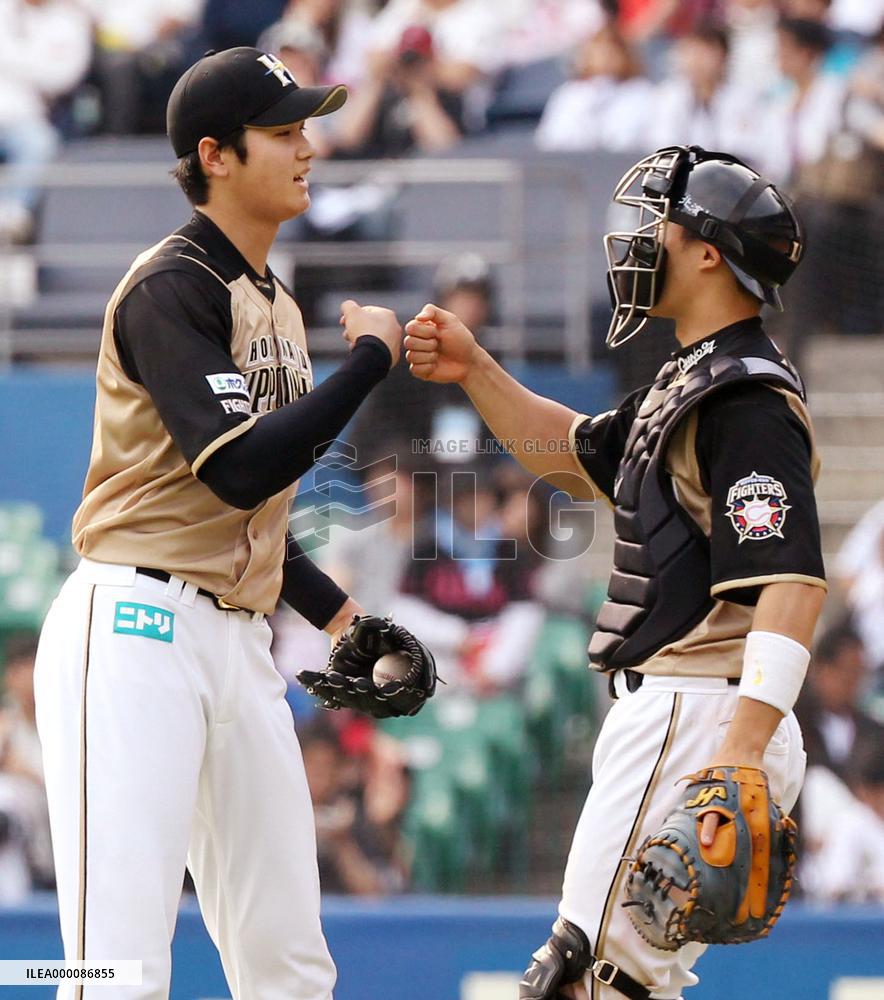 Otani overcomes poor start to earn 1st victory