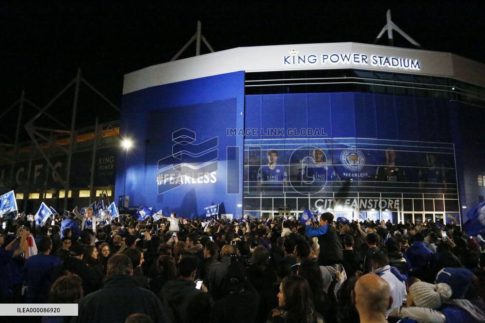 Leicester win Premier League after Tottenham draw