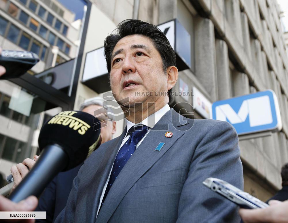Japanese PM Abe visits scene of Brussels terror attacks