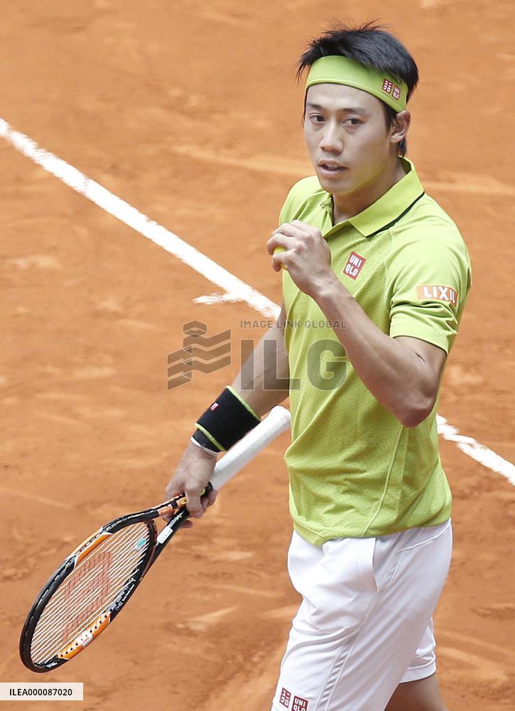 Nishikori defeats Gasquet to reach Madrid q'finals