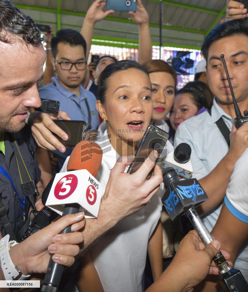 Philippines holds national polls to elect new leaders