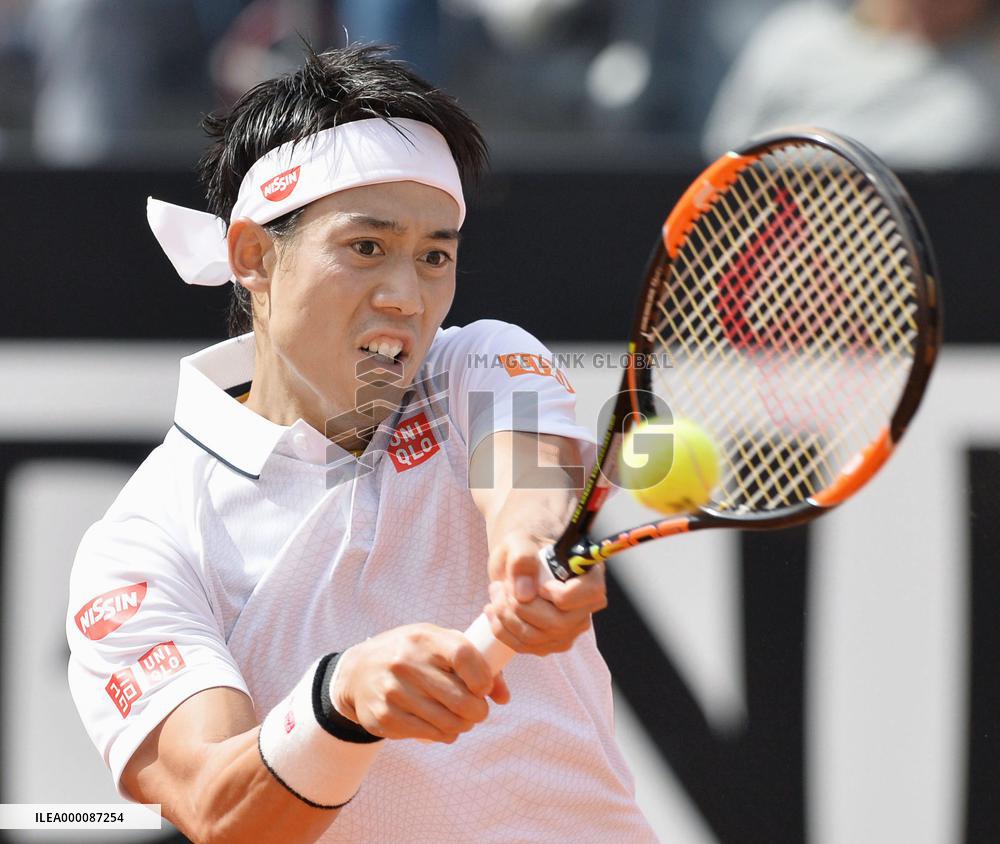 Nishikori advances to 3rd round in Italian Open