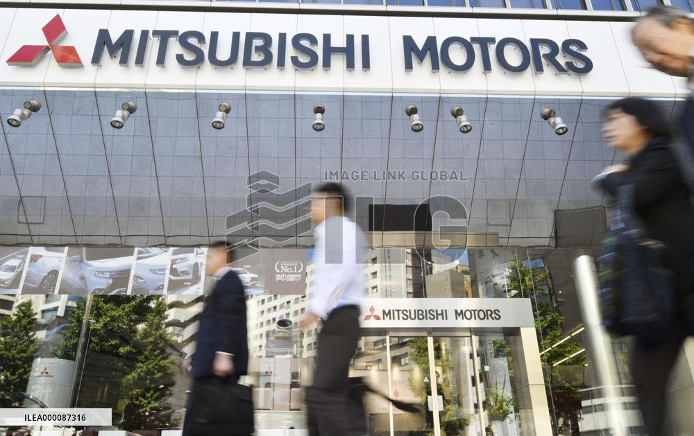 Nissan to take 30% stake in Mitsubishi Motors