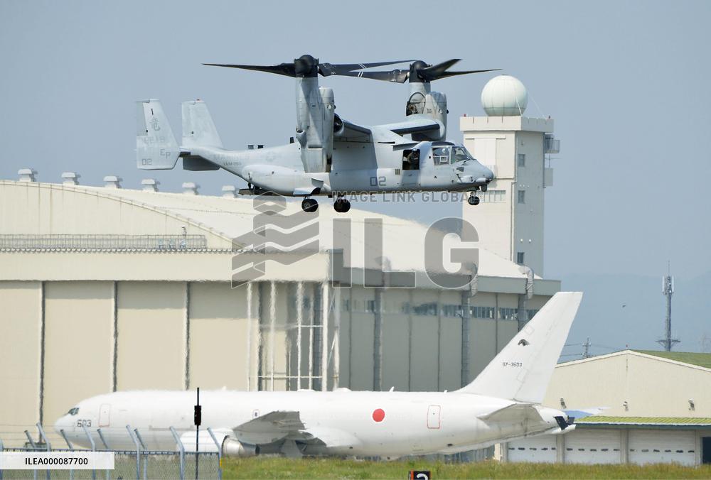 Ospreys arrive at Nagoya airport