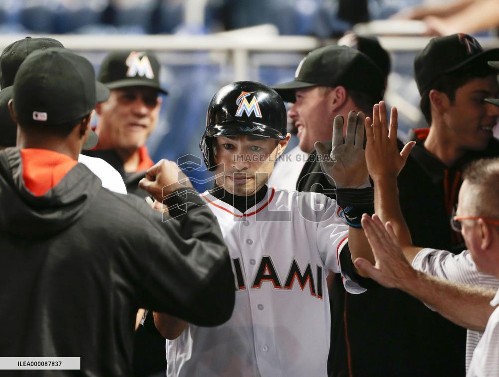 Baseball: Ichiro gets 4 hits as Marlins edge Rays
