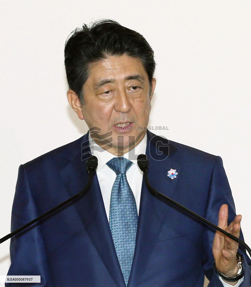 Abe lodges "firm protest" to Obama over Okinawa incident