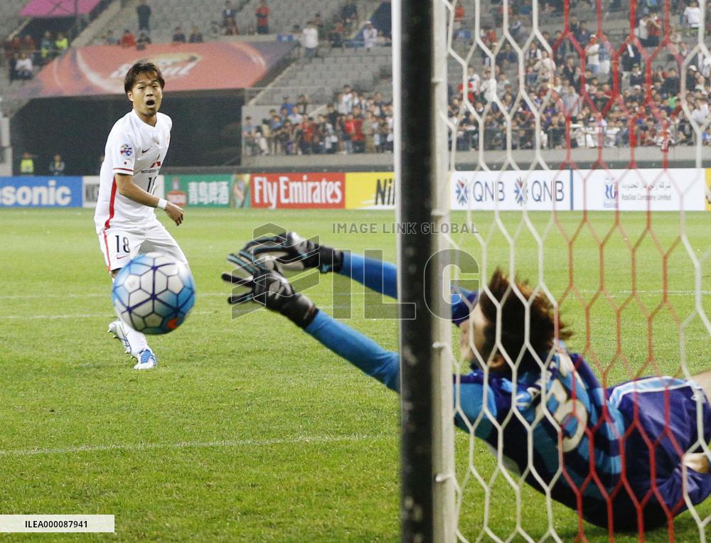 Soccer: Urawa knocked out on penalties in ACL classic