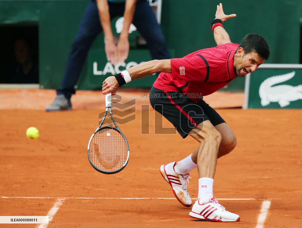 Tennis: Djokovic advances to French Open 3rd round
