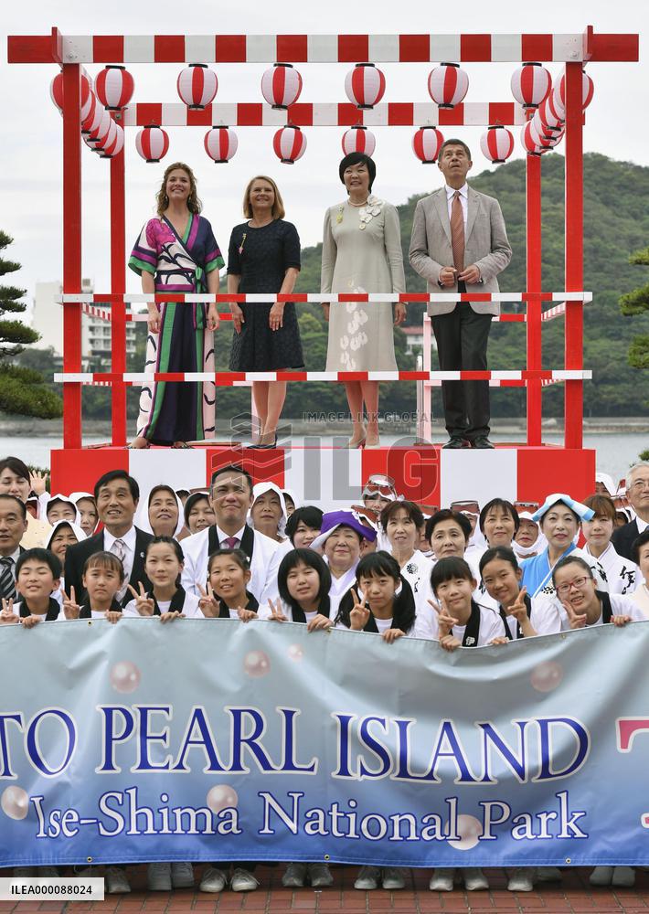 G-7 leaders' spouses soak up beauty of central Japan's land and sea
