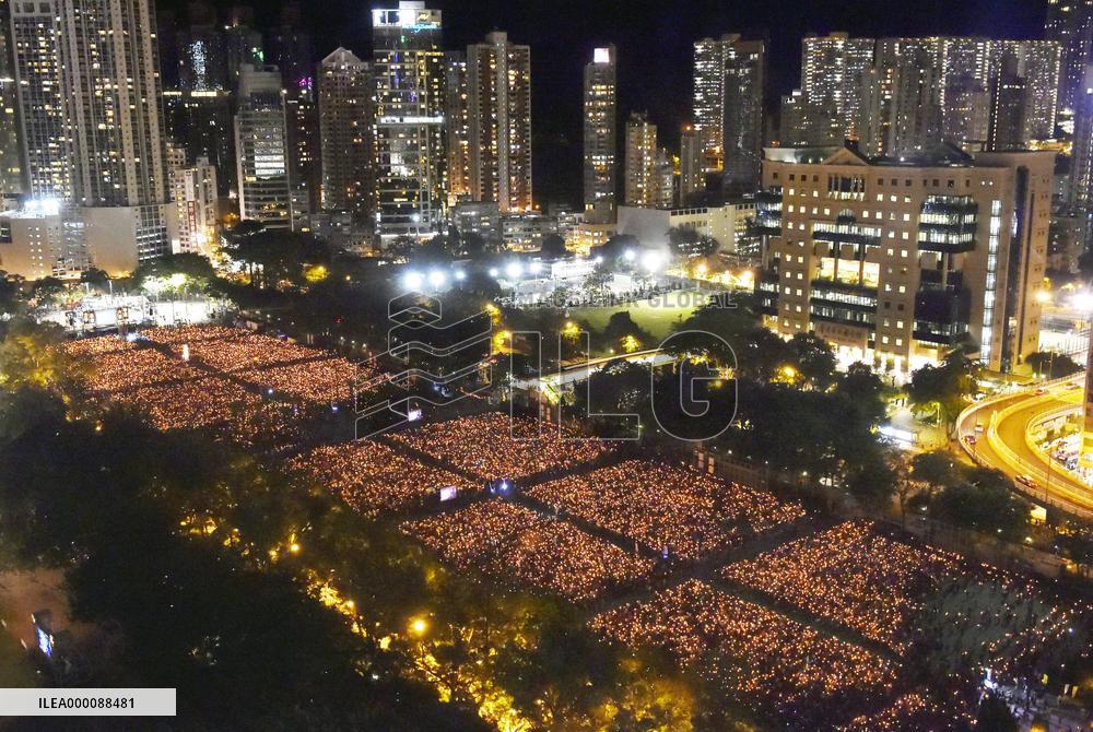 Tens of thousands in H.K. commemorate Tiananmen crackdown
