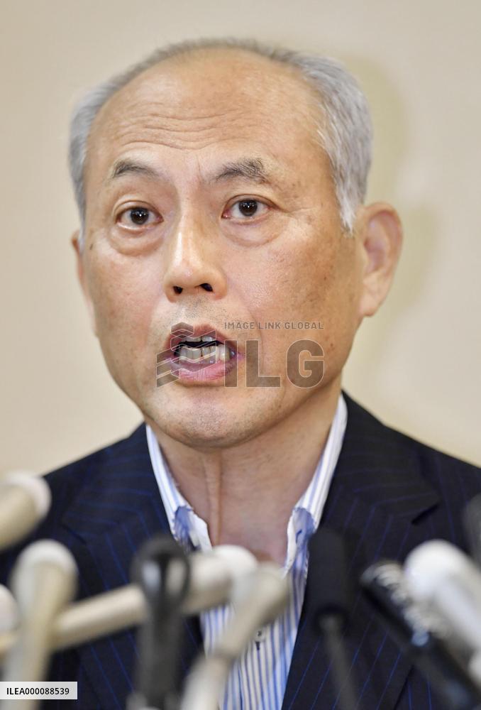 Tokyo governor regrets "improper" use of funds but won't quit